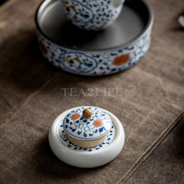 Retro Hand-painted Celadon Lid Holder - Gai Zhi 6 - Tea2Life