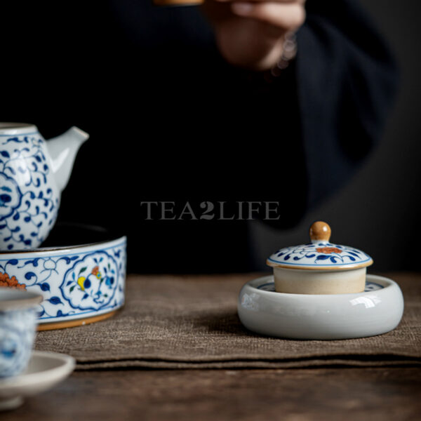 Retro Hand-painted Celadon Lid Holder - Gai Zhi 7 - Tea2Life