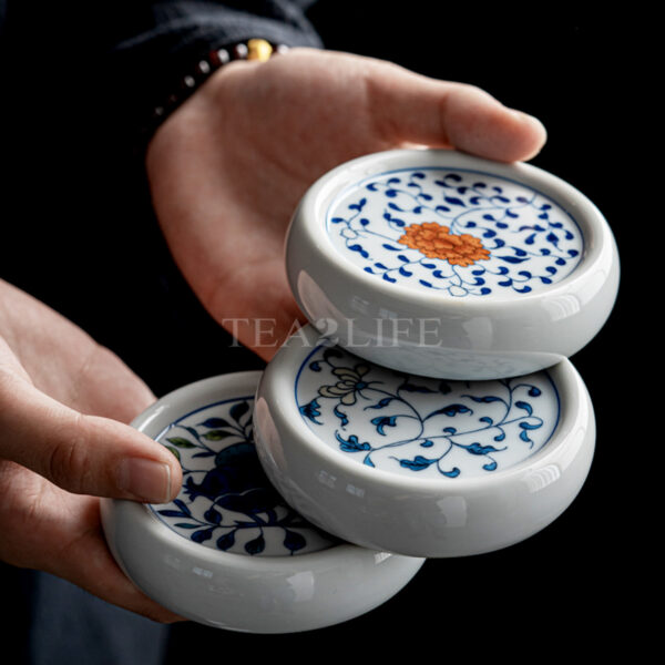 Retro Hand-painted Celadon Lid Holder - Gai Zhi 16 - Tea2Life