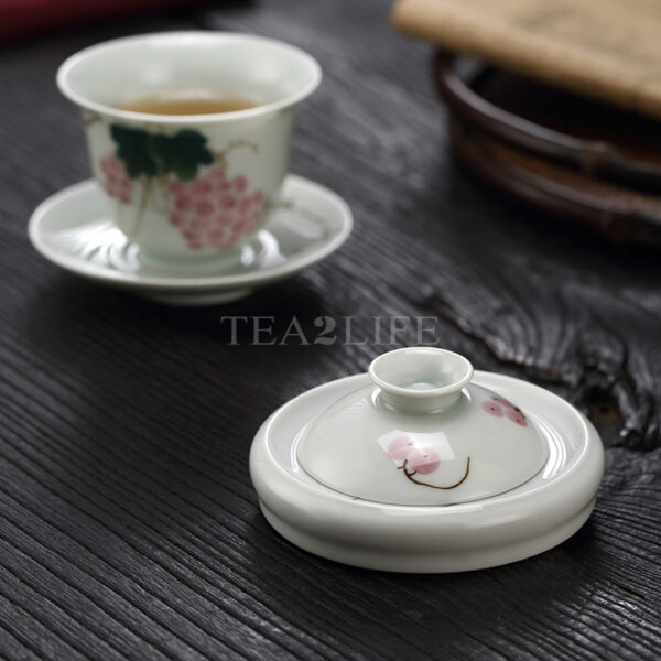 Jingdezhen Ceramic Hand-painted Lid Holder 2 - Tea2Life