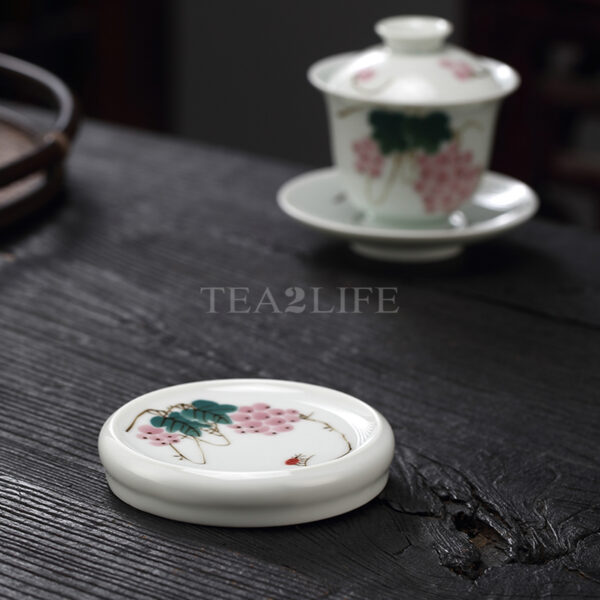 Jingdezhen Ceramic Hand-painted Lid Holder 7 - Tea2Life