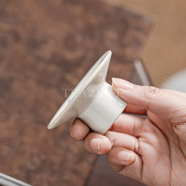 Dehua Underglaze Hand Painted Lid Holder 5 - Tea2Life