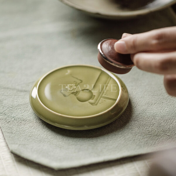 Yue Kiln Celadon Handmade Relief Lid Holder 7 - Tea2Life