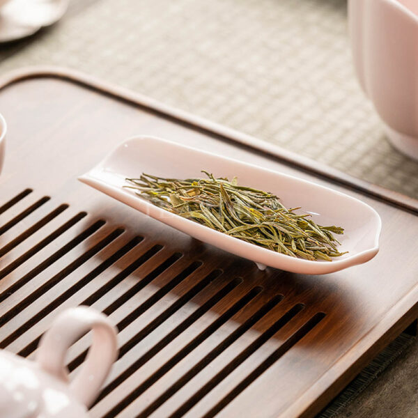 Lotus Leaf Shaped Glazed Porcelain Tea Scoop 2 - Tea2Life