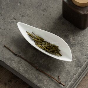 Dehua White Porcelain Lotus Leaf Shaped Tea Scoope