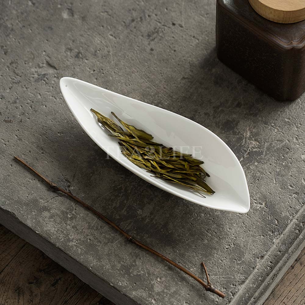 Dehua White Porcelain Lotus Leaf Shaped Tea Scoope - Tea2Life