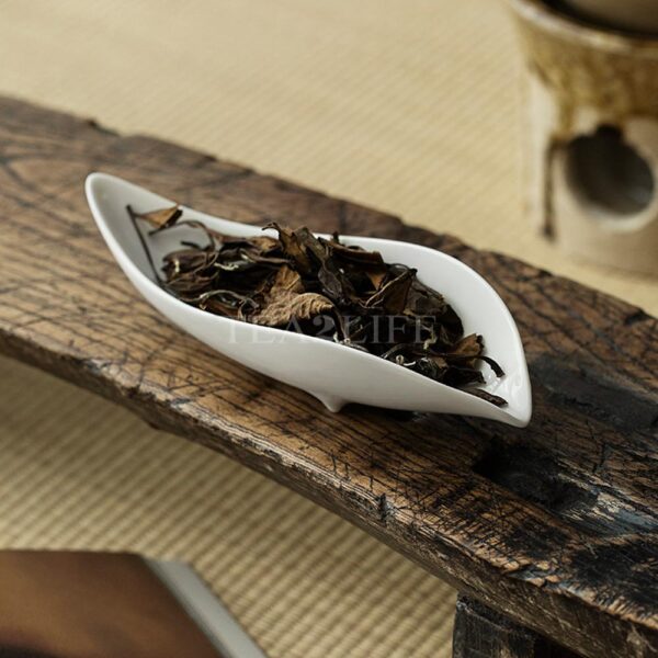 Dehua White Porcelain Lotus Leaf Shaped Tea Scoope 1 - Tea2Life