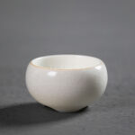 Ru Ware/Kiln Crackle Glaze White Porcelain Round Tea Cup