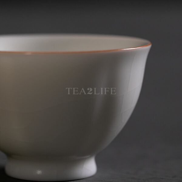 Ru Ware/Kiln Crackled Glaze White Porcelain Flower Shaped Tea Cup