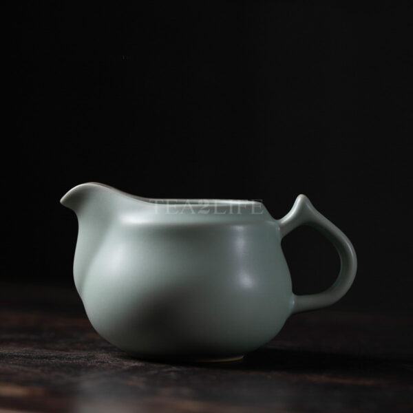Ru Ware/Kiln Crackle Glaze Porcelain Fairness Cup